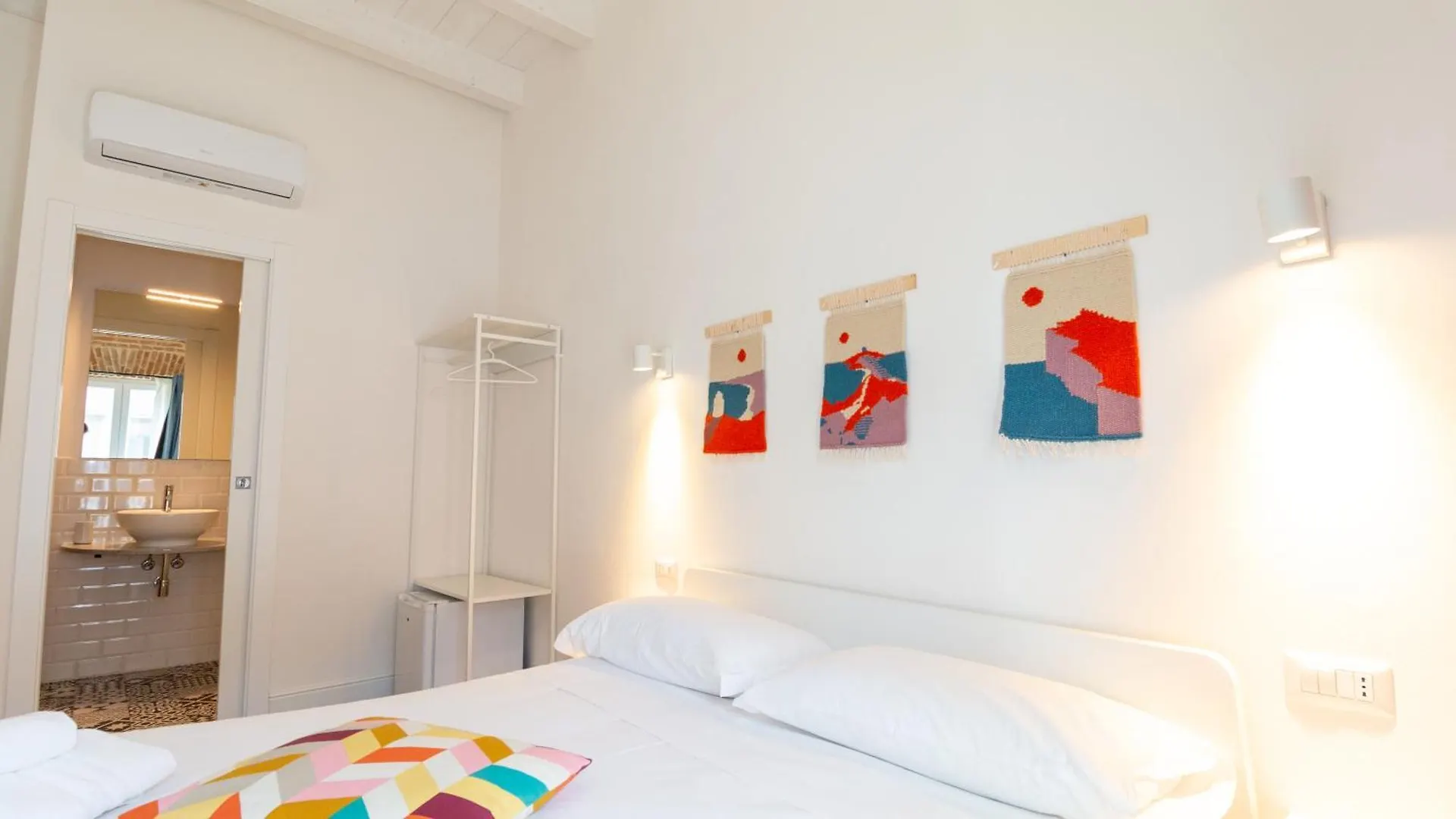 Ceramic Rooms Oristano 0*,